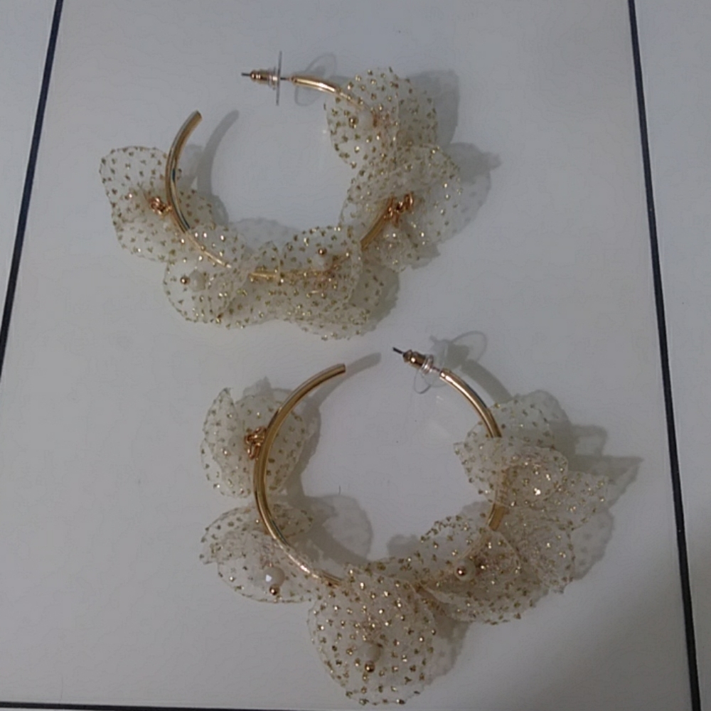 - Stella & ruby earrings - Picture 2 of 3